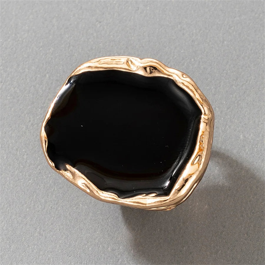 Obsidian Flame – Bold Statement Ring in Black & Pearl