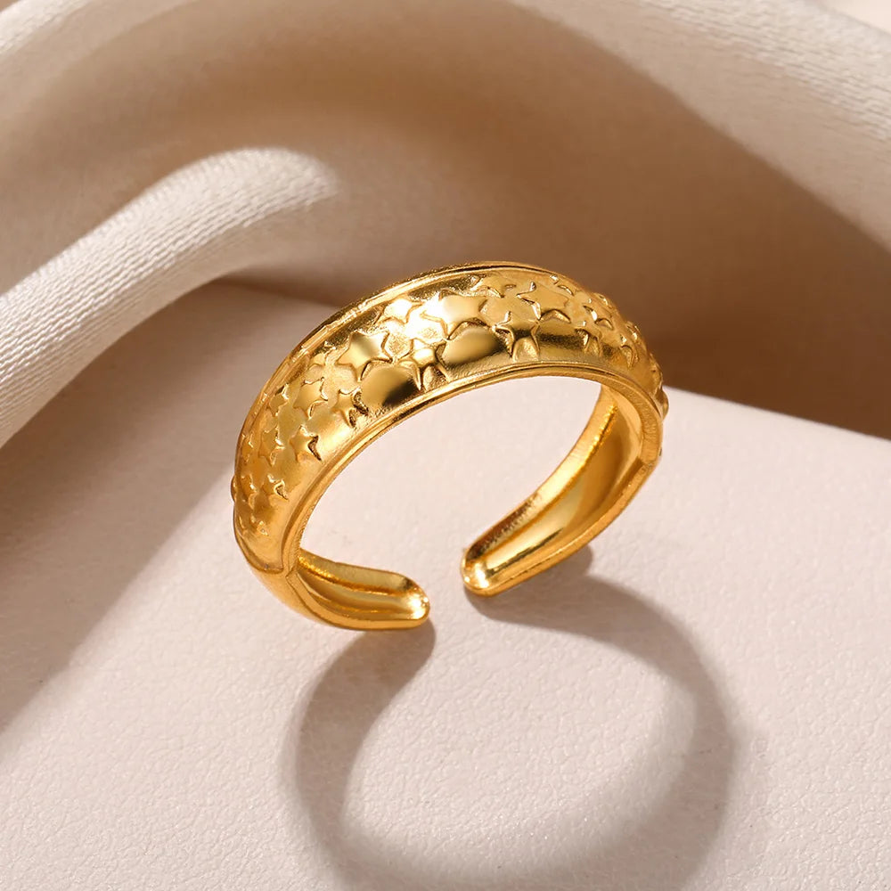 Aurum Muse – Modern Gold Stainless Steel Rings for Women