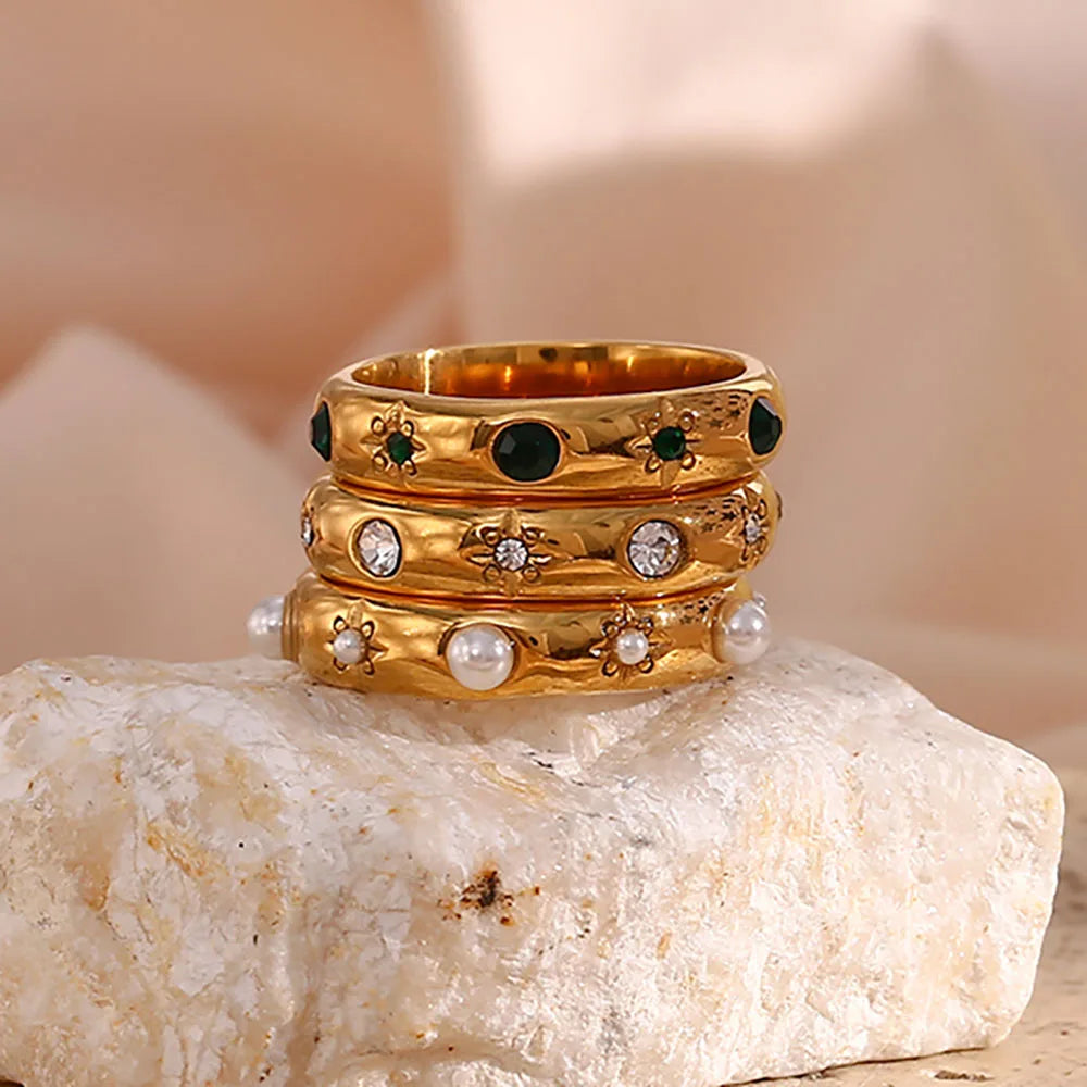 Soléa – Gold Rings with Pearl & Zircon Accents