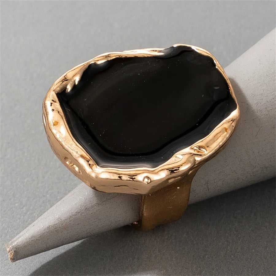 Obsidian Flame – Bold Statement Ring in Black & Pearl