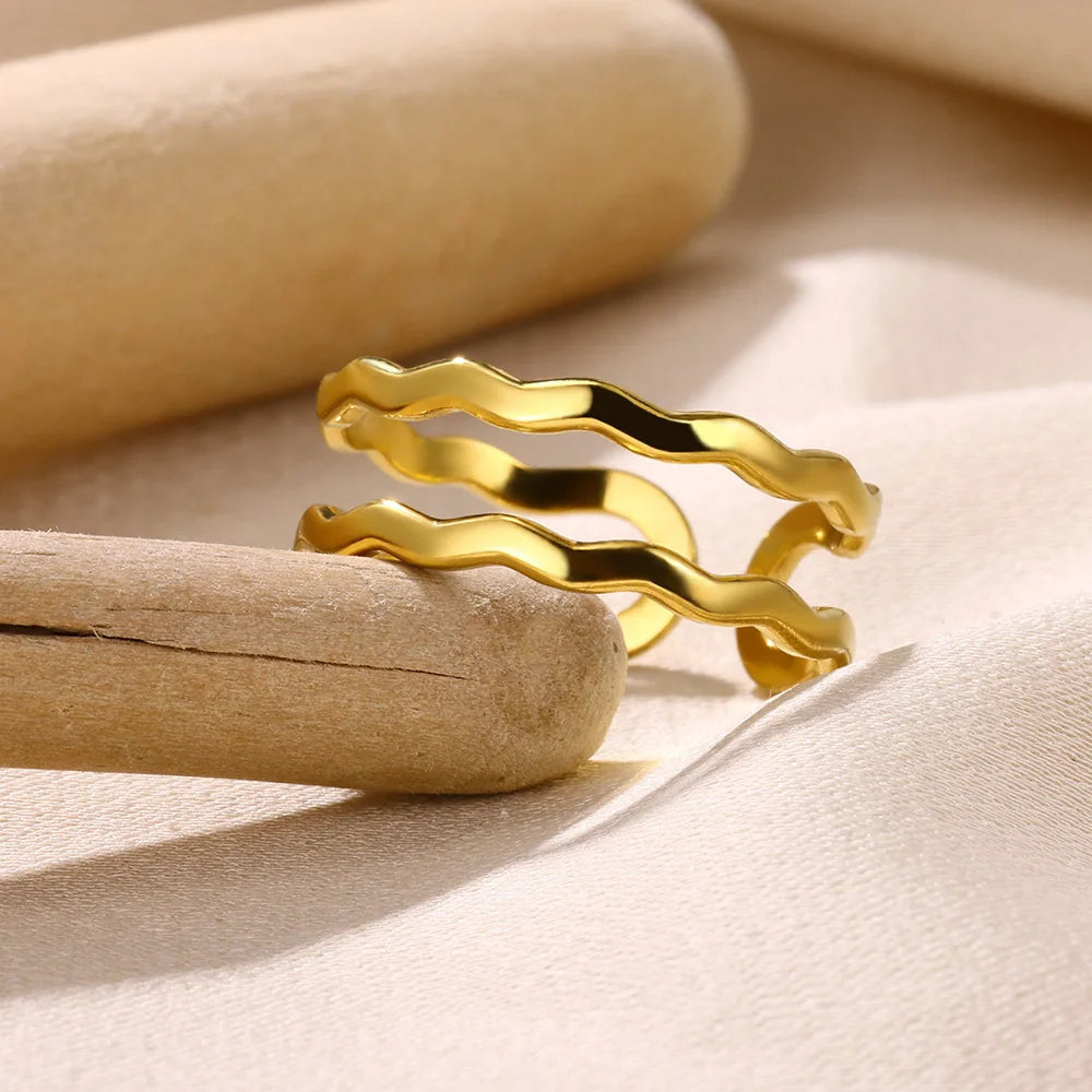 Aurum Muse – Modern Gold Stainless Steel Rings for Women