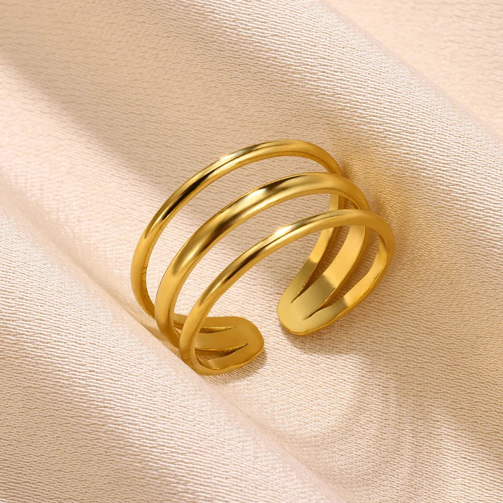 Aurum Muse – Modern Gold Stainless Steel Rings for Women