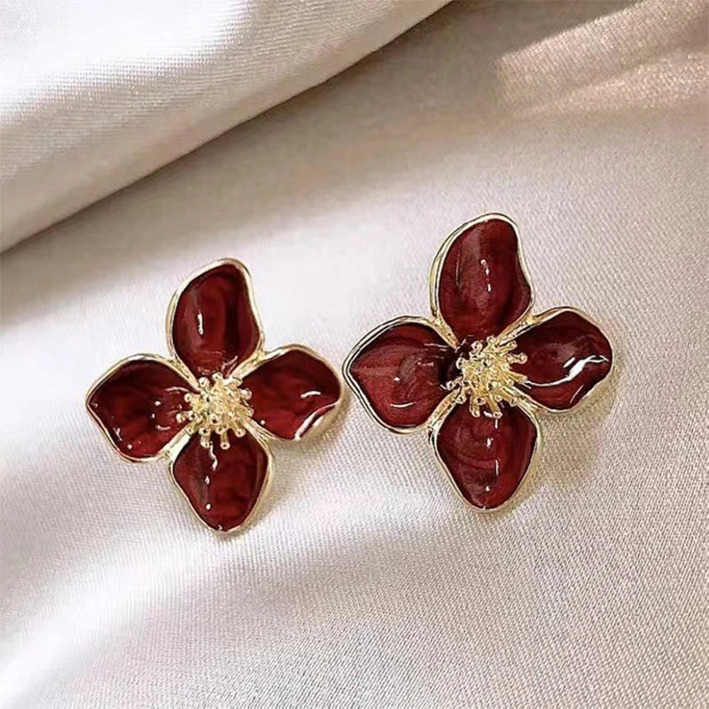 Floréa – Elegant Enamel Flower Drop Earrings