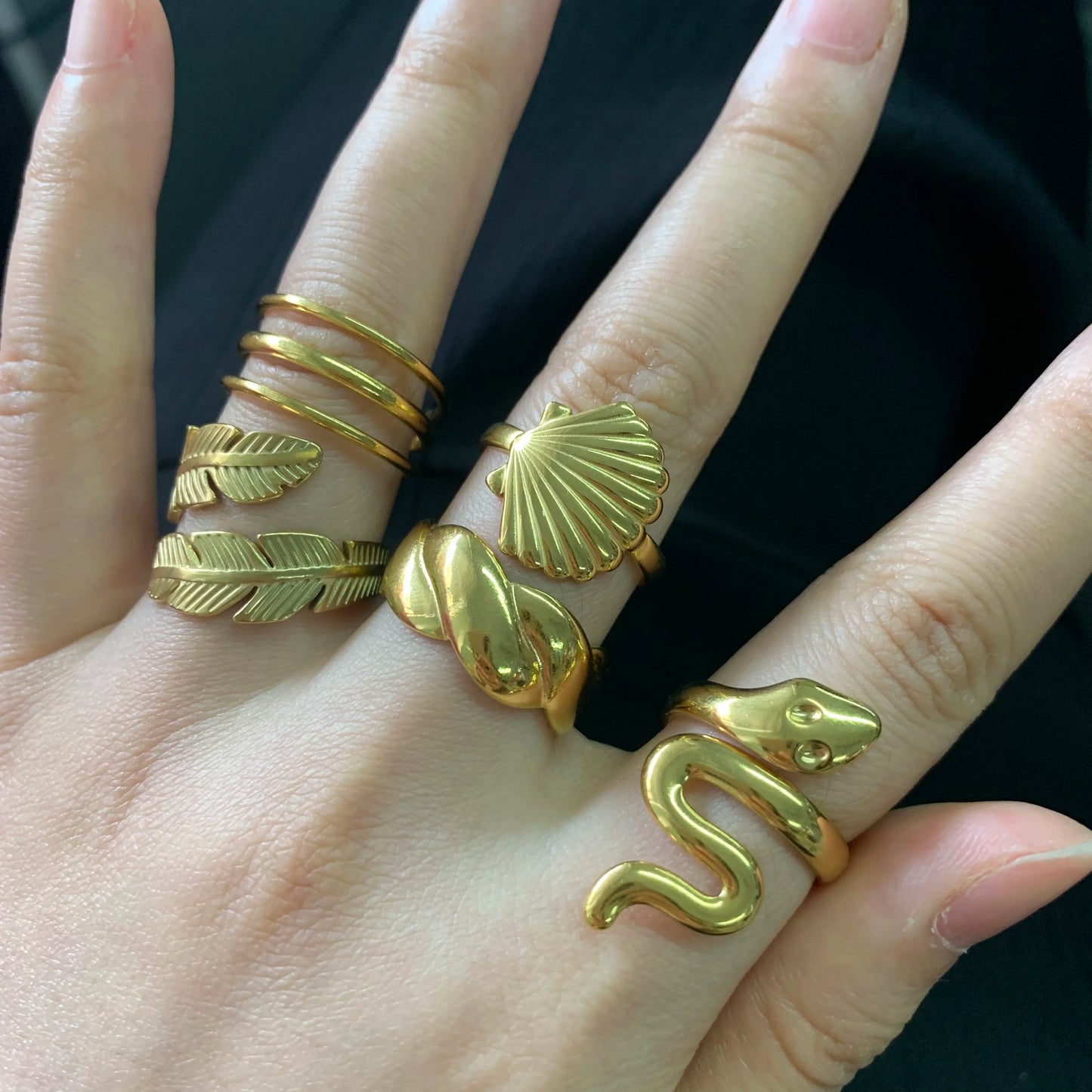 Aurum Muse – Modern Gold Stainless Steel Rings for Women