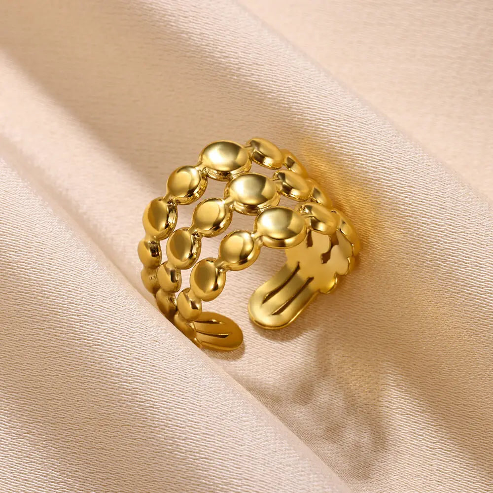 Aurum Muse – Modern Gold Stainless Steel Rings for Women