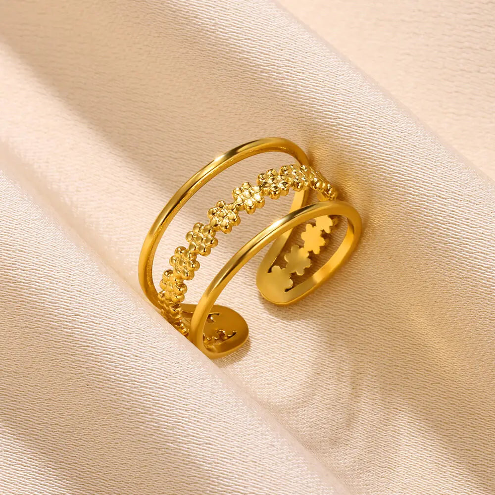 Aurum Muse – Modern Gold Stainless Steel Rings for Women