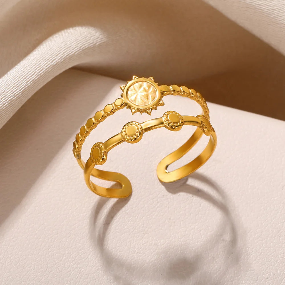 Aurum Muse – Modern Gold Stainless Steel Rings for Women