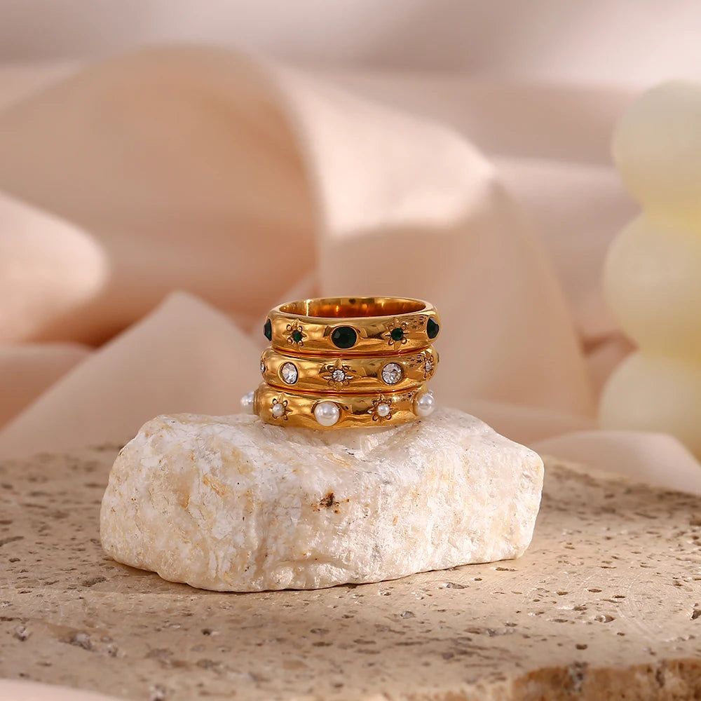 Soléa – Gold Rings with Pearl & Zircon Accents