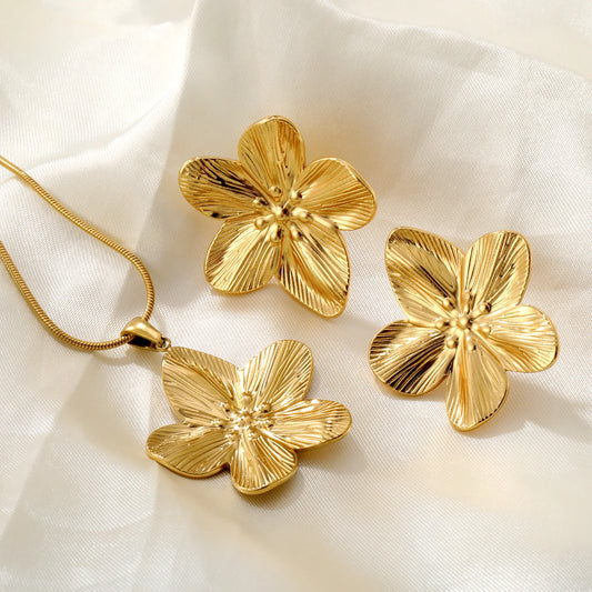 Flora Aurelia – Gold & Silver Stainless Steel Flower Necklace & Earrings Set