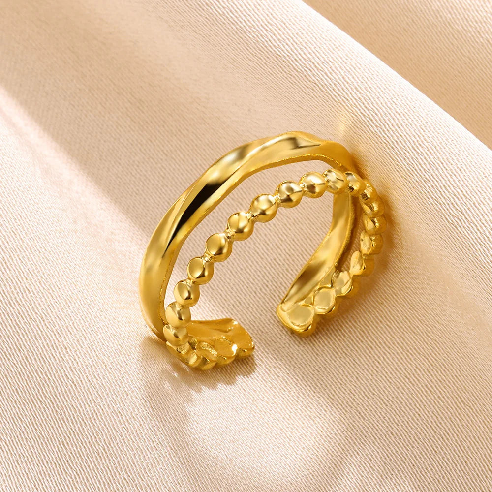 Aurum Muse – Modern Gold Stainless Steel Rings for Women