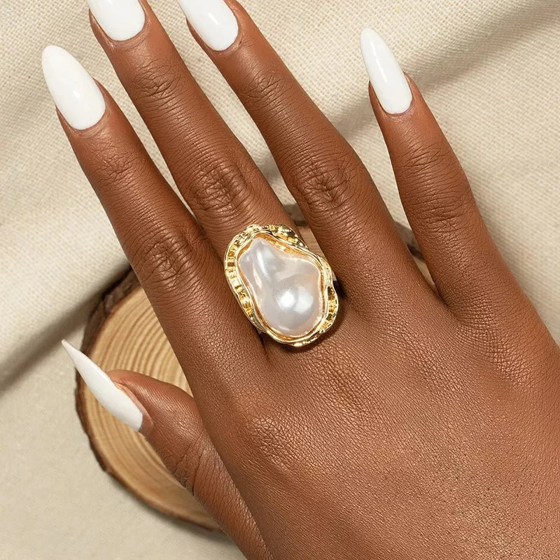 Obsidian Flame – Bold Statement Ring in Black & Pearl