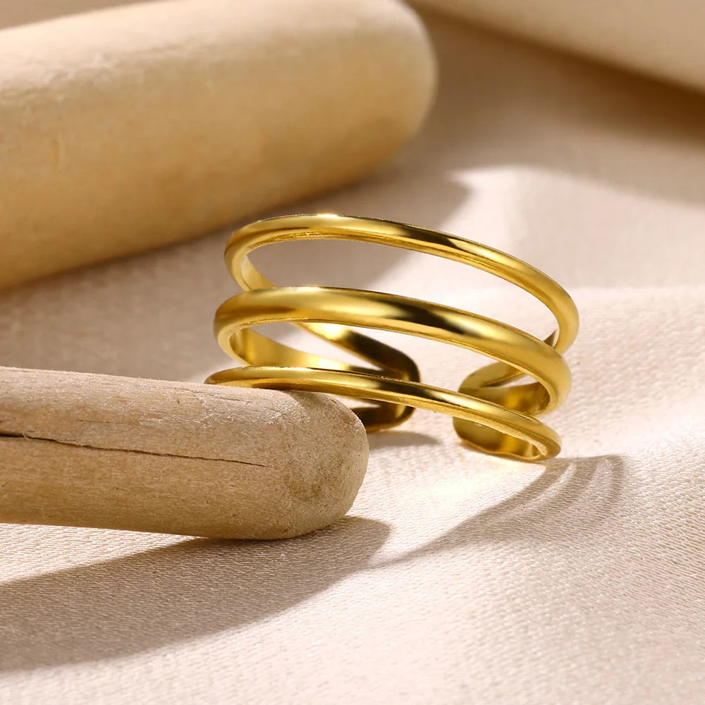Aurum Muse – Modern Gold Stainless Steel Rings for Women
