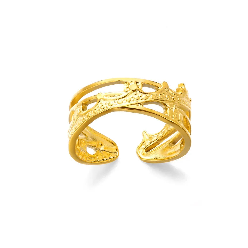 Amora – Gold Stainless Steel "Love" Ring