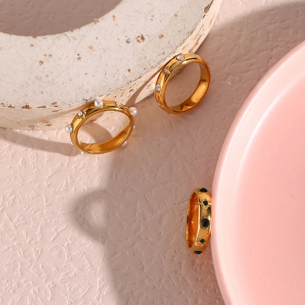 Soléa – Gold Rings with Pearl & Zircon Accents