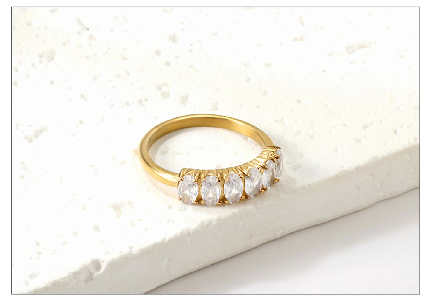 Klea – Gold & Silver Cubic Zirconia Rings for Modern Elegance