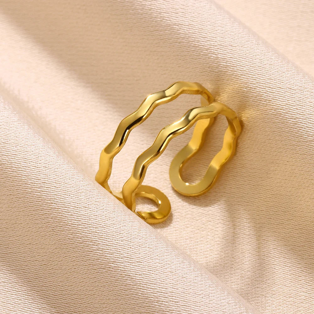 Aurum Muse – Modern Gold Stainless Steel Rings for Women